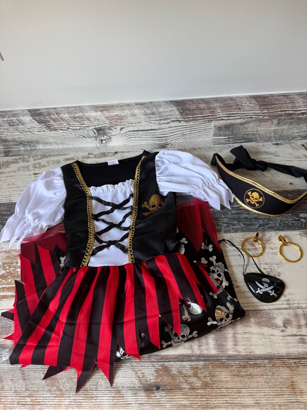 Pirate Dress COSTUME w ACCESSORIES Hat Patch Girl Size M 5-7 for Repair PLAY